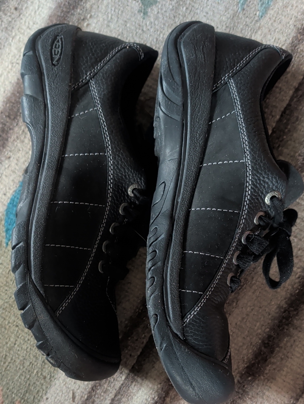 Keen Leather Size 10 Women’s Black Lace-Up Comfort Sneakers - Picture 6 of 9